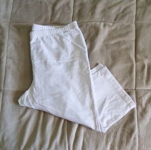Basic Editions White Capri